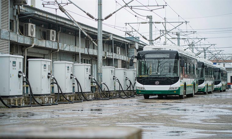 Bus depot fast charging — Public transport & fleets