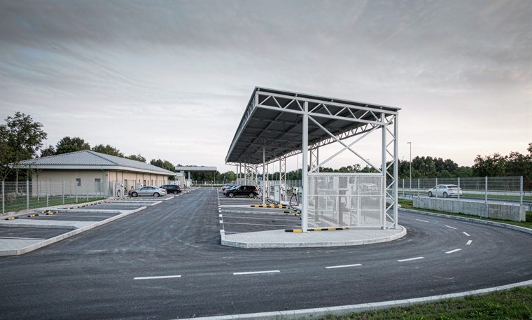 Airport ground support fleet — Public transport & fleets