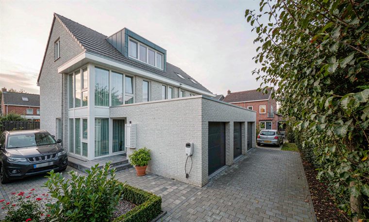 Villa & standalone house — Residential & community